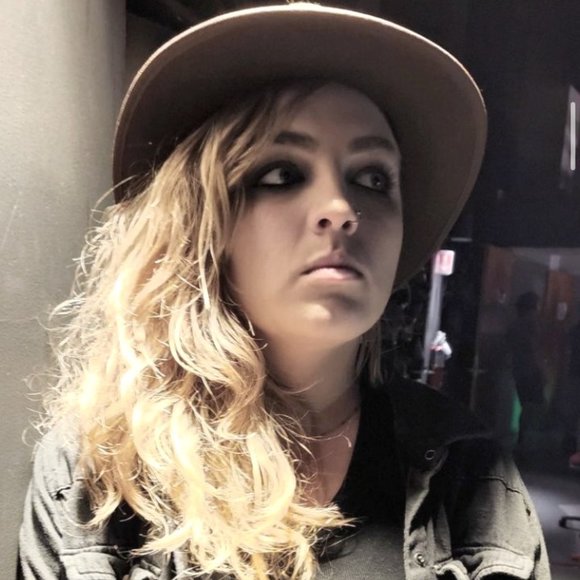 BLACK HAT - Picture 3 of 3